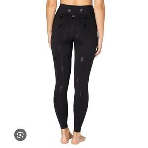 Beyond yoga pineapple leggings black medium
